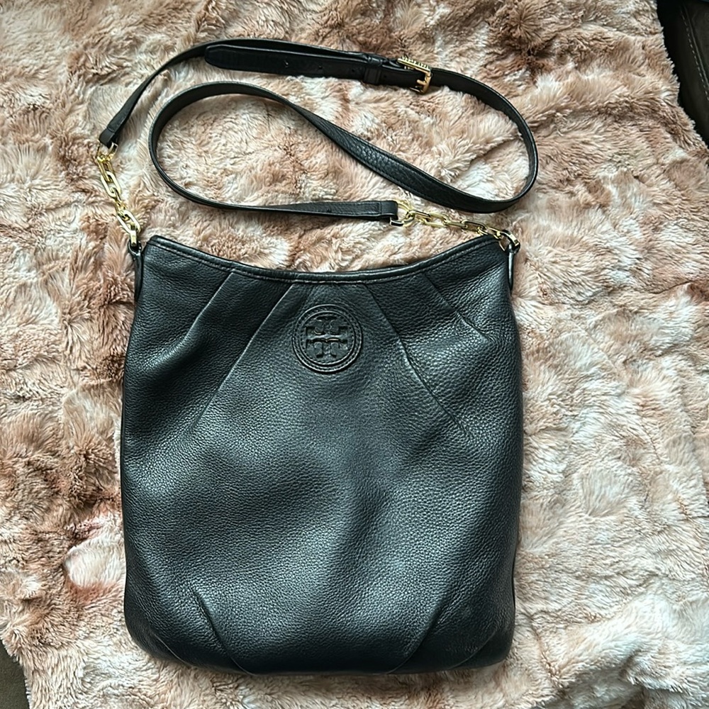 TORY BURCH CROSSBODY, used, great condition